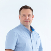 Новиков Александр Викторович, стоматолог-хирург