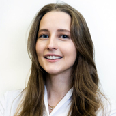 Новадниеце Вероника Имантовна, стоматолог-хирург