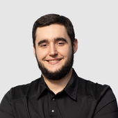 Омаров Алибек Исламович, стоматолог-хирург