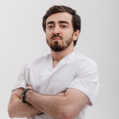 Магомедов Ахмед Магомедович, стоматолог-терапевт