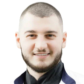 Кузнецов Евгений Александрович, стоматолог-ортопед