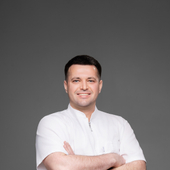 Коробков Павел Андреевич, стоматолог-хирург