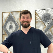 Карачев Евгений Владимирович, стоматолог-хирург