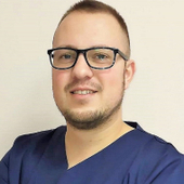 Крайнов Александр Андреевич, массажист