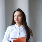 Менжинская Руслана Игоревна, врач-косметолог