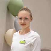 Ужовская Виолетта Дмитриевна, стоматолог-терапевт