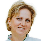 Захарова Наталья Анатольевна, стоматолог-терапевт