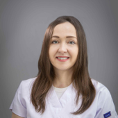 Ломаченко Алена Александровна, стоматолог-хирург