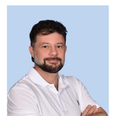 Хасратьянц Сурен Суренович, стоматолог-ортопед