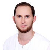 Новиков Артур Русланович, стоматолог-терапевт