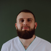 Колесник Сергей Петрович, стоматолог-хирург