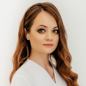 Гнездилова Марина Владимировна, врач-косметолог
