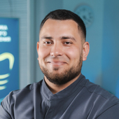 Ахтемов Эрнест Фемийевич, стоматолог-хирург