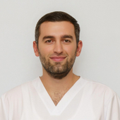 Кадыкоев Анзор Артурович, стоматолог-ортопед