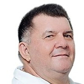 Бабаков Александр Владимирович, стоматолог-терапевт