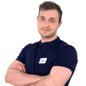 Лежнев Антон Евгениевич, стоматолог-хирург