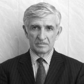 Умханов Хамула Ахметович, ортопед