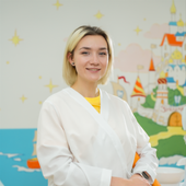 Пчелинцева Екатерина Михайловна, стоматолог-терапевт