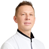 Петров Алексей Игоревич, офтальмолог