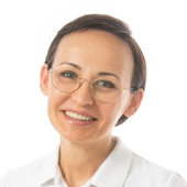 Симонова Виктория Викторовна, пародонтолог