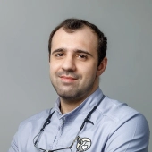 Кассем Нур Ала, стоматолог-ортопед