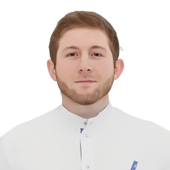 Батаев Олег Олегович, стоматолог-хирург