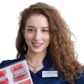 Захарова Дарья Александровна, ортодонт