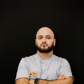 Кясинян Карэн Санасарович, стоматолог-ортопед