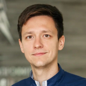 Фаттахов Дмитрий Сергеевич, стоматолог-терапевт