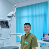 Каландаров Николай Сергеевич, стоматолог-терапевт