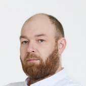 Старцев Владимир Витальевич, стоматолог-хирург