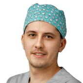 Ларингов Никита Петрович, стоматолог-терапевт