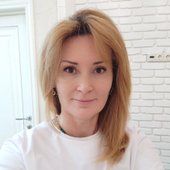 Карлова Виктория Викторовна, врач-косметолог