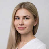 Алексеенко Дарья Витальевна, стоматолог-терапевт
