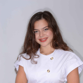 Тунева Наталия Олеговна, стоматолог-хирург