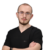 Рыбалко Иван Андреевич, стоматолог-терапевт