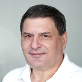 Долгалев Александр Александрович, стоматолог-хирург