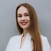 Бахарева Юлия Олеговна, косметолог
