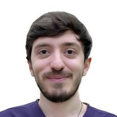 Карамян Владимир Эдуардович, стоматолог-терапевт