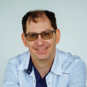 Гарев Андрей Андреевич, офтальмолог