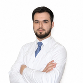 Мурдалов Эмирхан Эмирович, ортопед