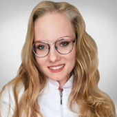 Логинова Ксения Алексеевна, логопед