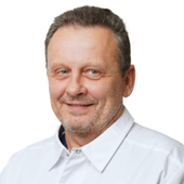 Ивах Евгений Николаевич, пародонтолог