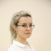 Богданова Анна Михайловна, стоматолог-хирург