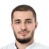 Курбанов Амирхан Измирович, стоматолог-терапевт