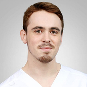 Бахитов Булат Альбертович, стоматолог-терапевт