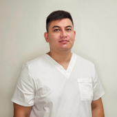 Пак Роман Сергеевич, стоматолог-хирург