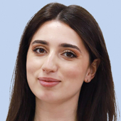 Киракосян Моника Арменаковна, стоматолог-терапевт