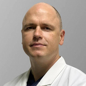 Рябов Георгий Вахтангович, травматолог