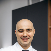 Брагин Александр Евгеньевич, стоматолог-хирург